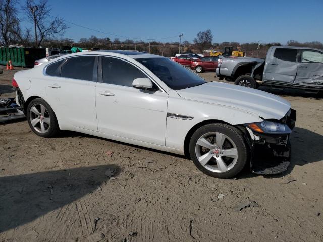 2017 JAGUAR XF SAJBR4BN3HCY32314