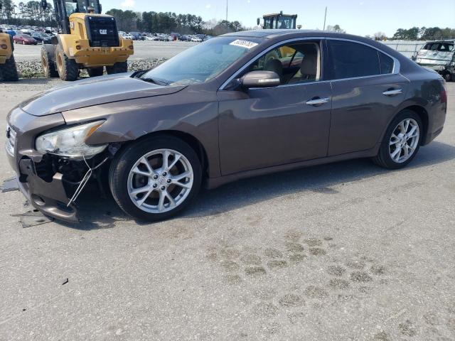 NISSAN MAXIMA S