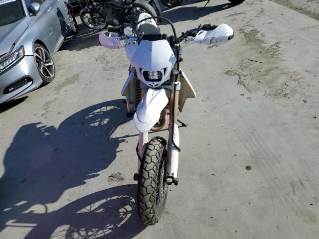 2020 SUZUKI DR-Z400 SM - JS1SK44A5L7100906