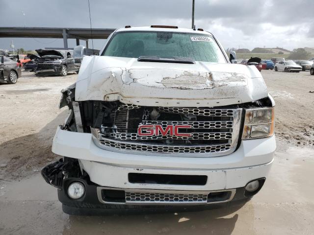 2011 GMC SIERRA - 1GT426C87BF152261