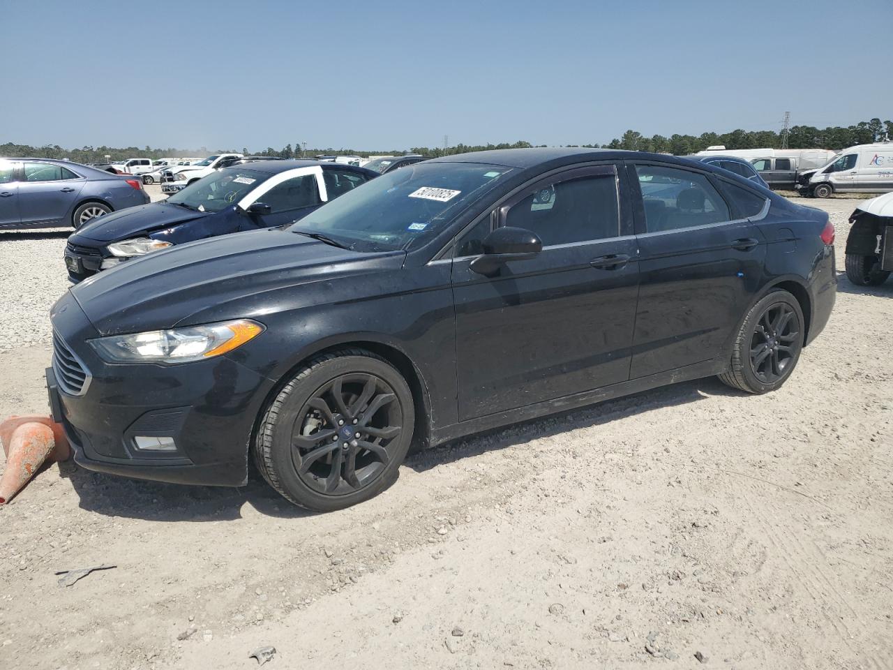 FORD FUSION SE
