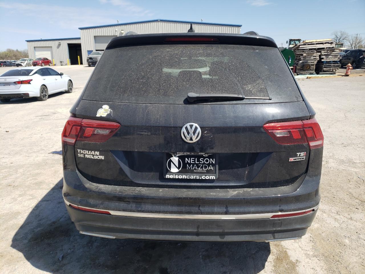 VOLKSWAGEN TIGUAN SE