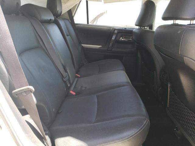 2019 TOYOTA 4RUNNER SR - JTEBU5JR5K5704574