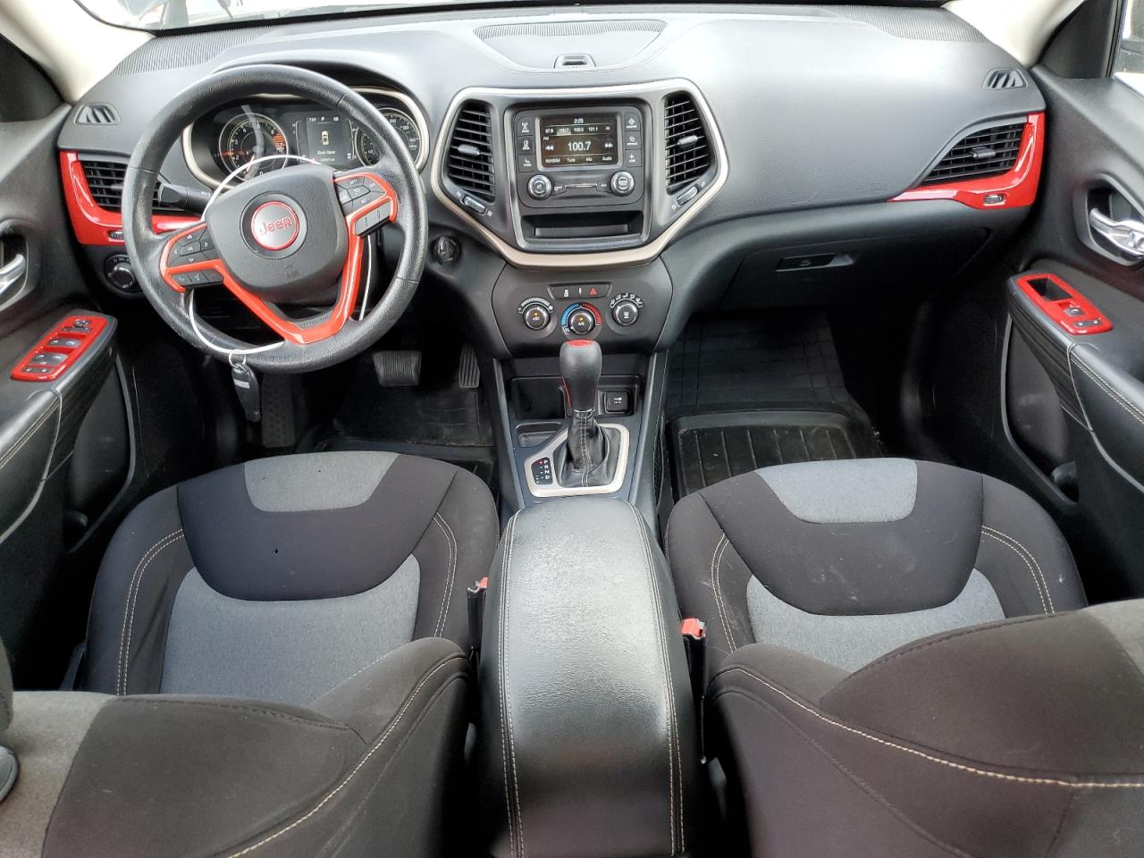 JEEP GRAND CHEROKEE SPORT