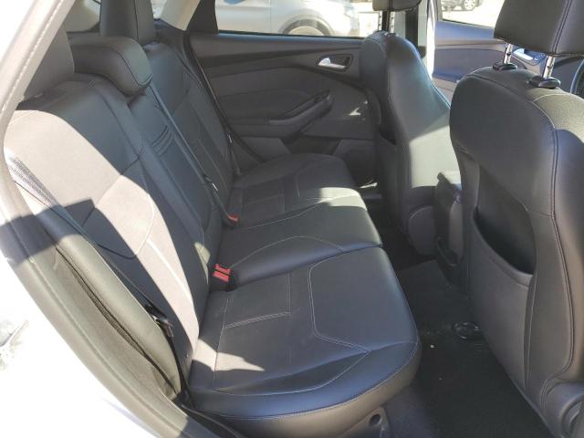 2016 FORD FOCUS SE - 1FADP3K27GL355355