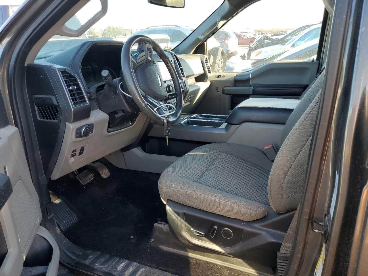 FORD F-150 SUPERCREW