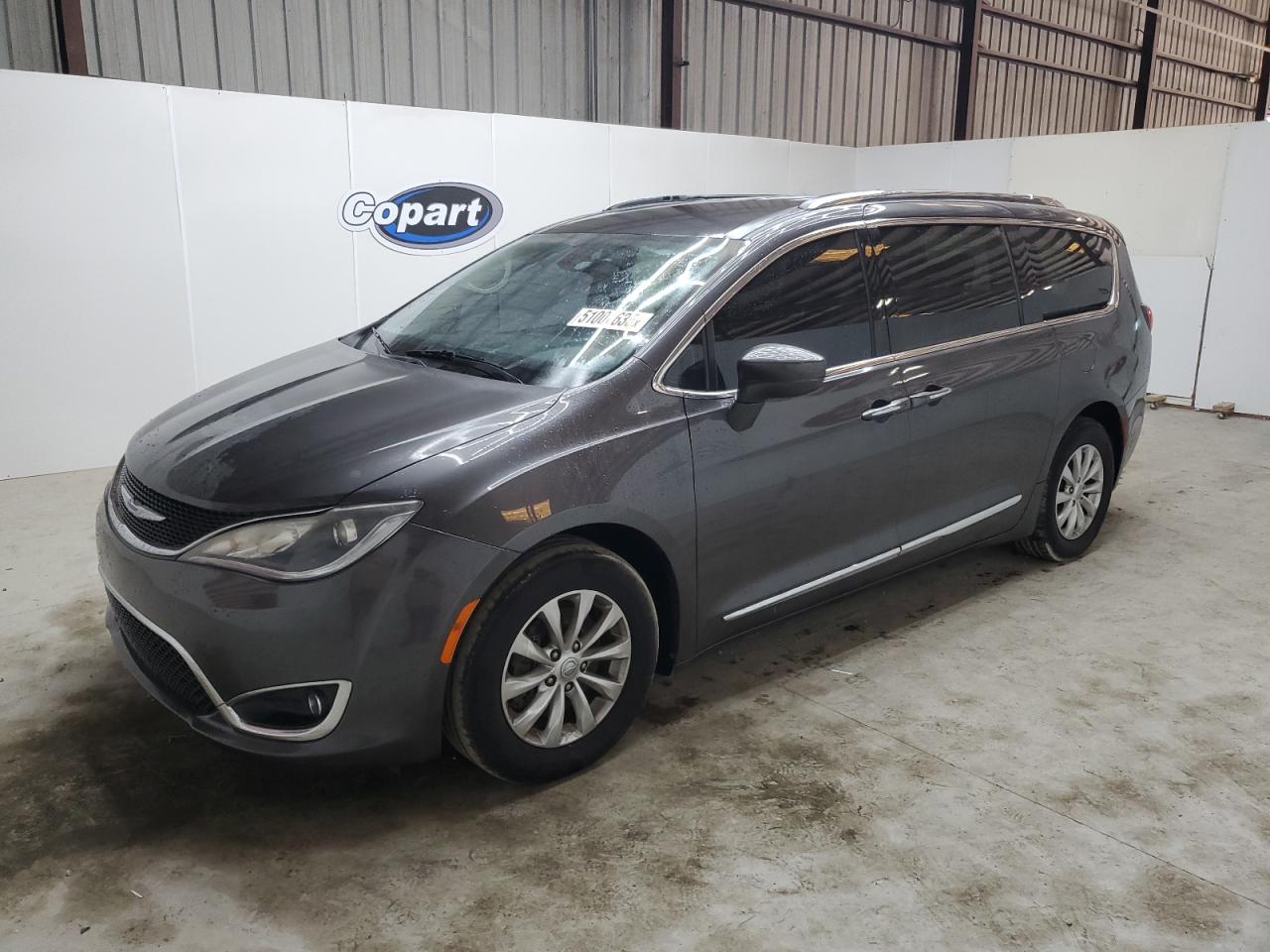 CHRYSLER PACIFICA TOURING L