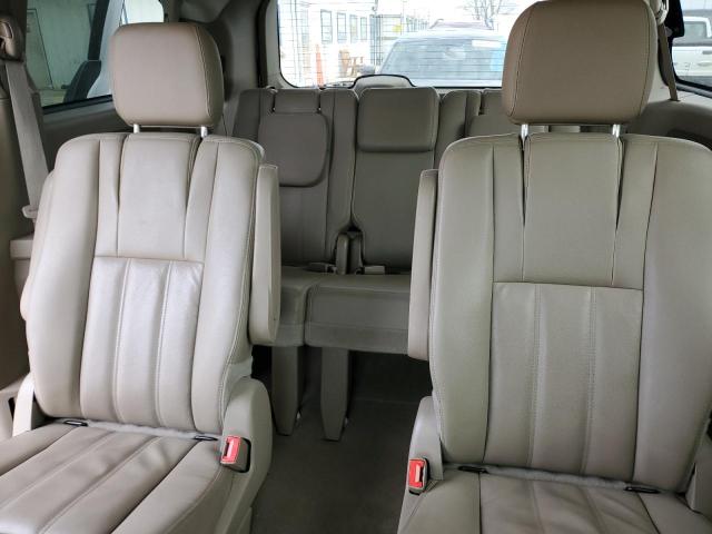 2015 CHRYSLER TOWN & COU - 2C4RC1BG7FR673364