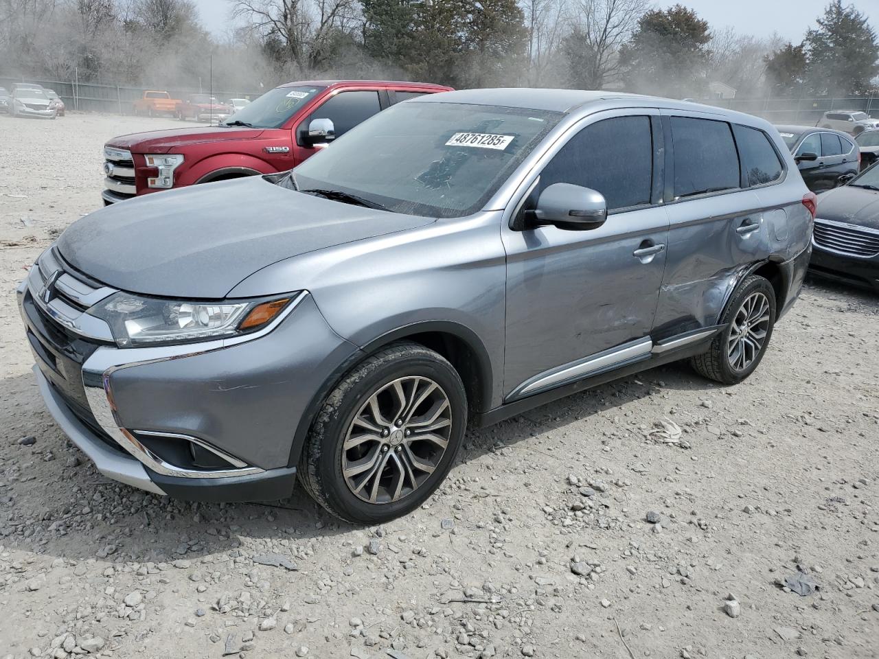 MITSUBISHI OUTLANDER SE