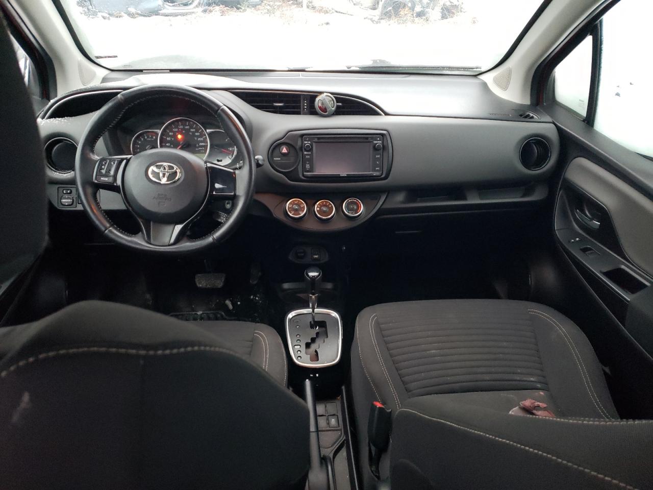 Toyota Yaris 2015
