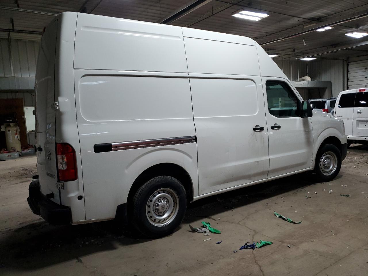 NISSAN NV2500 2500 S