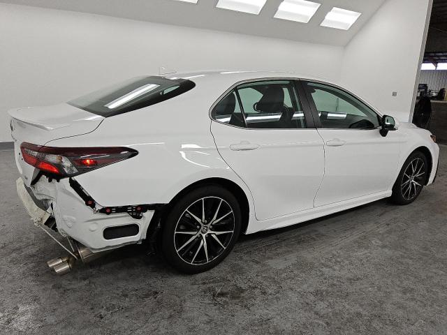 Vin: 4t1g11ak9ru851586, lot: 48601045, toyota camry se night shade 20243
