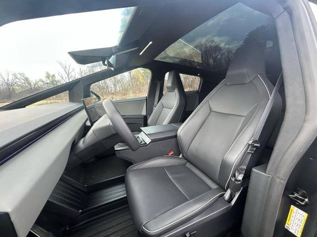 2024 TESLA CYBERTRUCK 7G2CEHED5RA050717