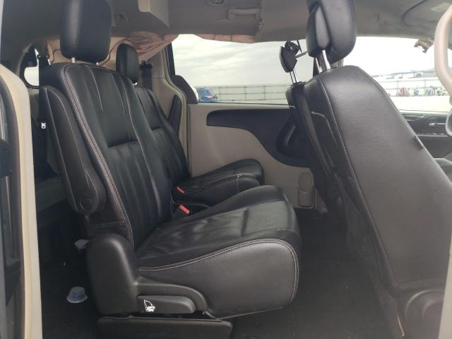 2015 CHRYSLER TOWN & COU - 2C4RC1BG9FR601307