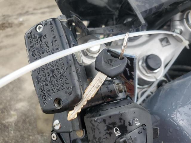 2003 HONDA VFR800 JH2RC46143M500091