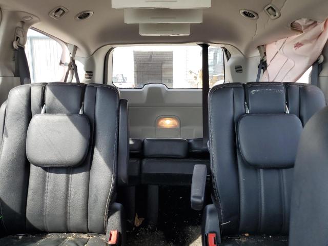 2016 CHRYSLER TOWN & COU - 2C4RC1BG1GR110764