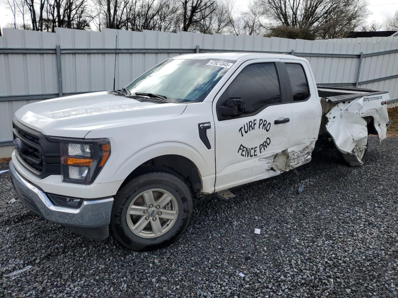 FORD F-150 SUPER CAB