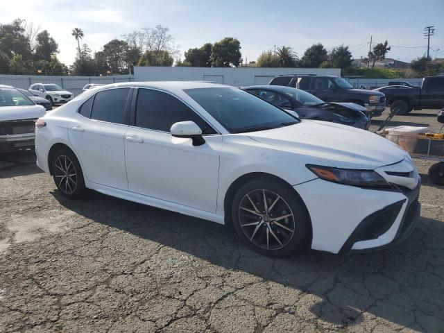 Vin: 4t1g11ak3mu432187, lot: 50078015, toyota camry se 20214