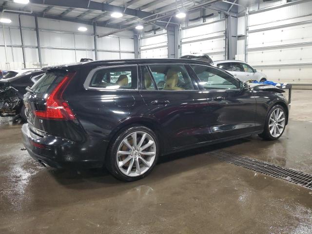 Vin: yv1102ek2l2361873, lot: 47556795, volvo v60 t5 momentum 20203