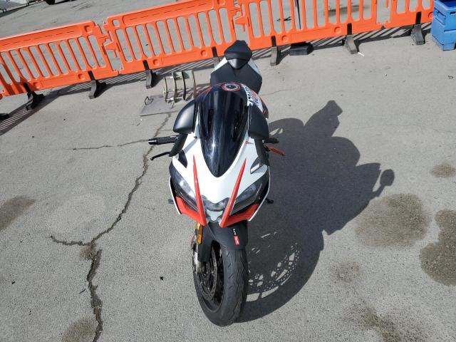 2019 APRILIA MOTORCYCLE ZD4KEU008KS001779