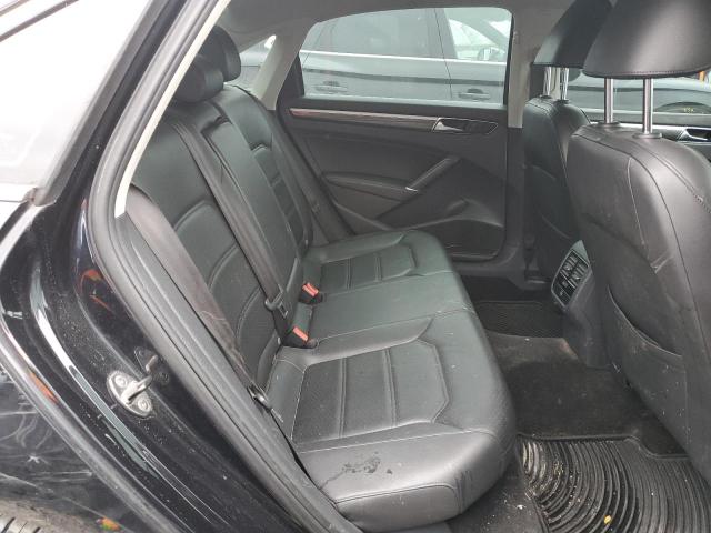 2017 VOLKSWAGEN PASSAT SE - 1VWBT7A3XHC040093