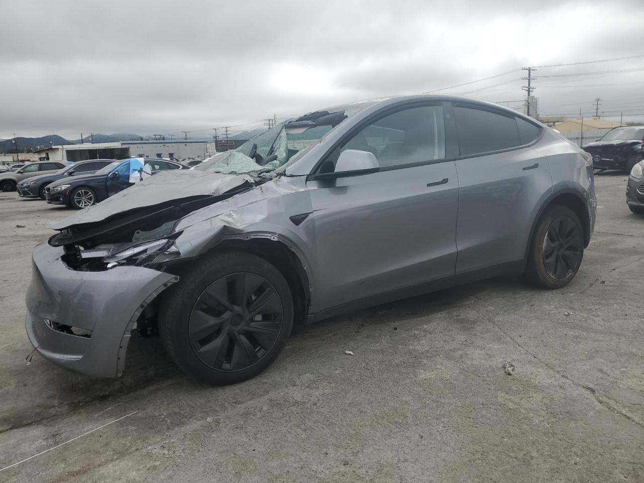 TESLA MODEL Y