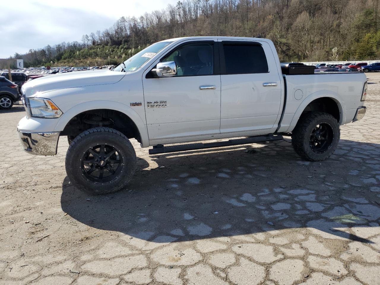 RAM 1500 SLT