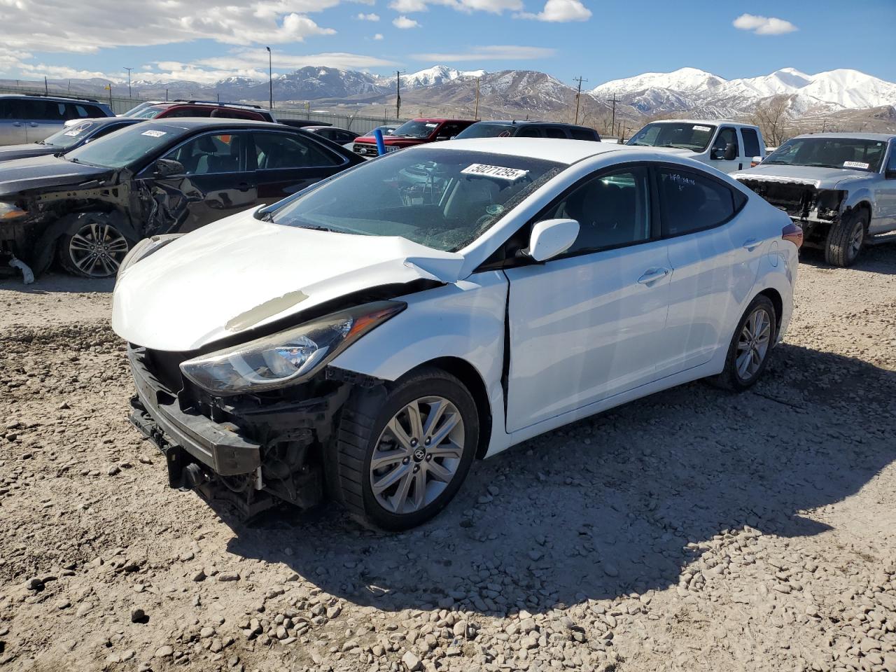 HYUNDAI ELANTRA SE