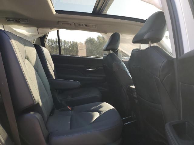 2024 TOYOTA GRAND HIGH - 5TDAAAB50RS052934