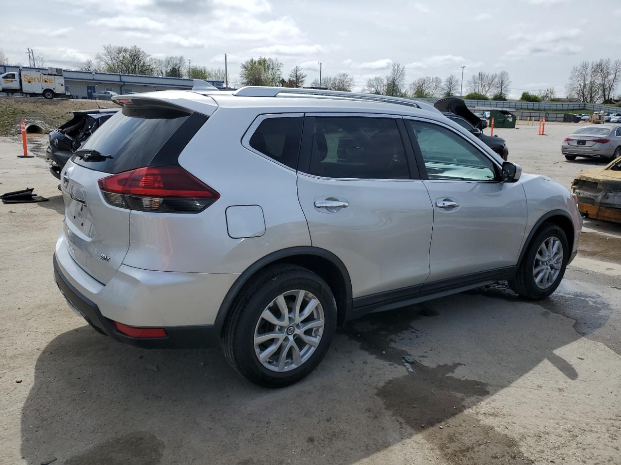 Nissan Rogue s 2018