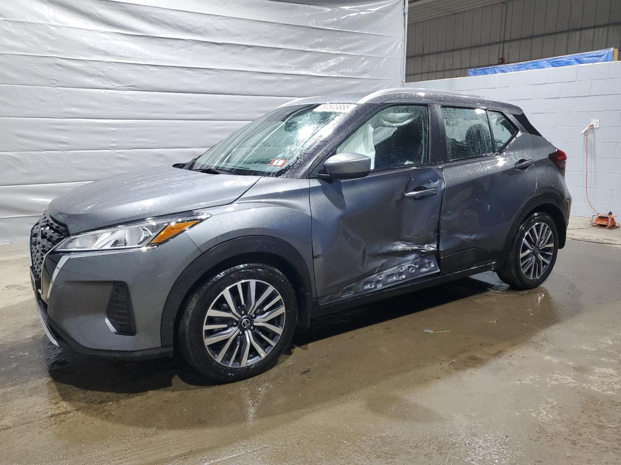 NISSAN KICKS SV