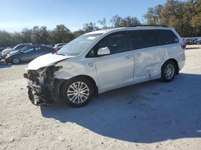 2017 TOYOTA SIENNA XLE #3110666489