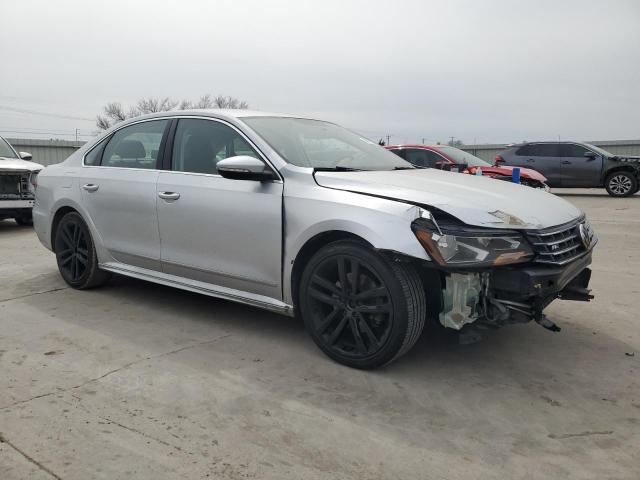 2017 VOLKSWAGEN PASSAT R-L - 1VWDT7A37HC082147