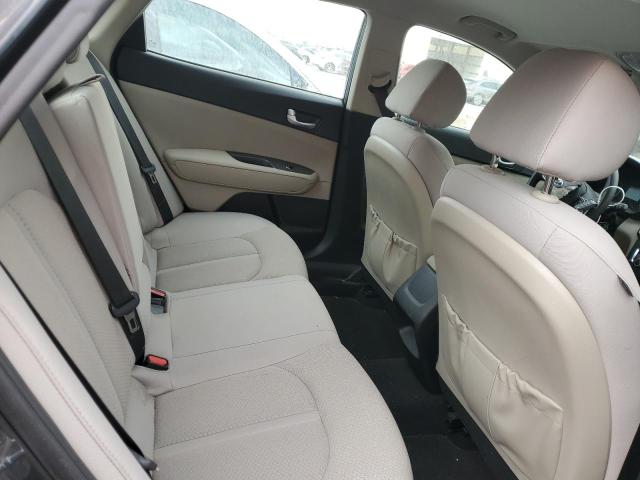 2017 KIA OPTIMA LX - 5XXGT4L39HG154400