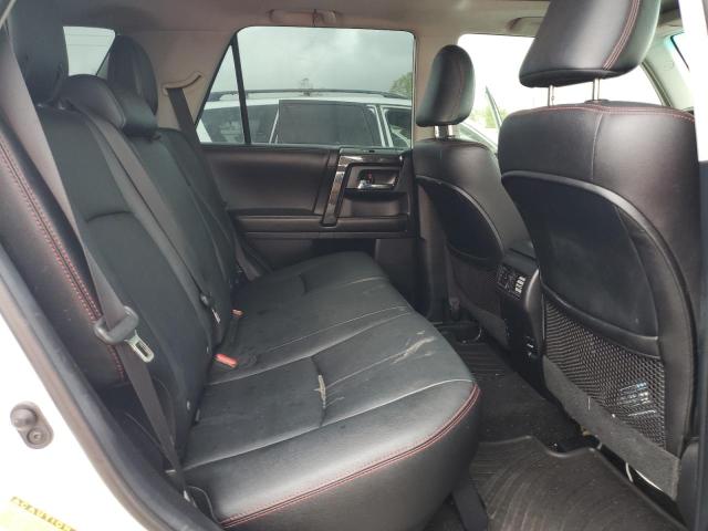 2015 TOYOTA 4RUNNER SR - JTEBU5JR8F5241559