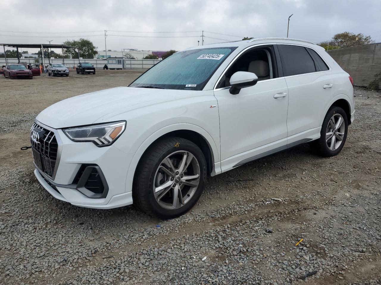 AUDI Q3 PREMIUM PLUS S-LINE