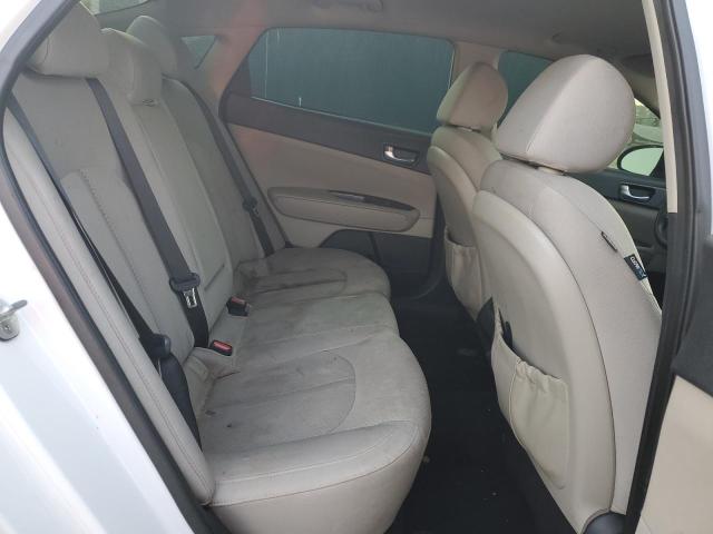 2016 KIA OPTIMA LX - 5XXGT4L35GG039212