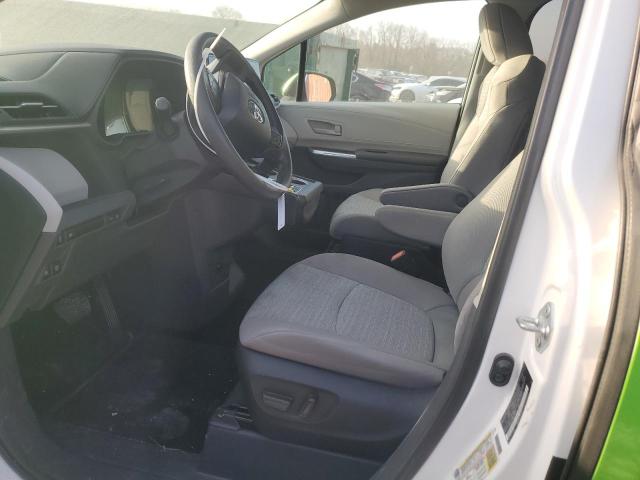 2024 TOYOTA SIENNA LE 5TDKRKEC2RS202913