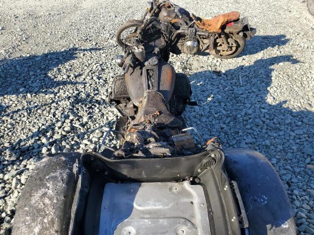 2019 HARLEY-DAVIDSON FLHTCUTG - 1HD1MAF11KB851020