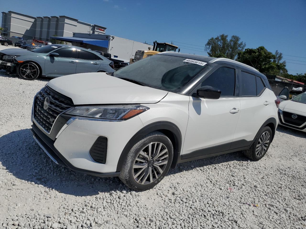 NISSAN KICKS SV