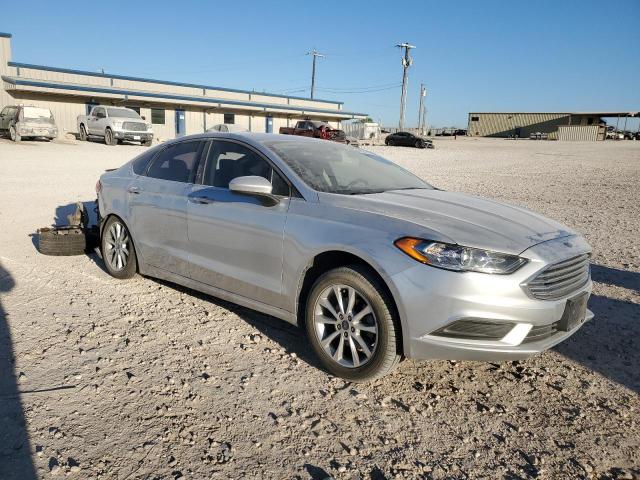 Vin: 3fa6p0hd1hr252113, lot: 49651625, ford fusion se 20174