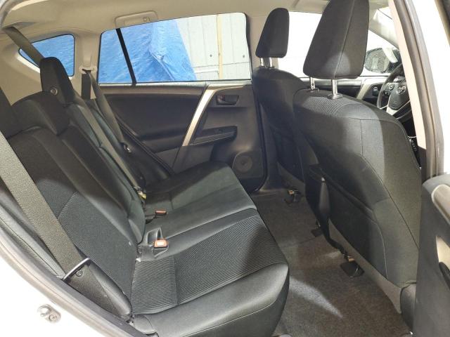 2015 TOYOTA RAV4 LE - 2T3BFREV2FW240140