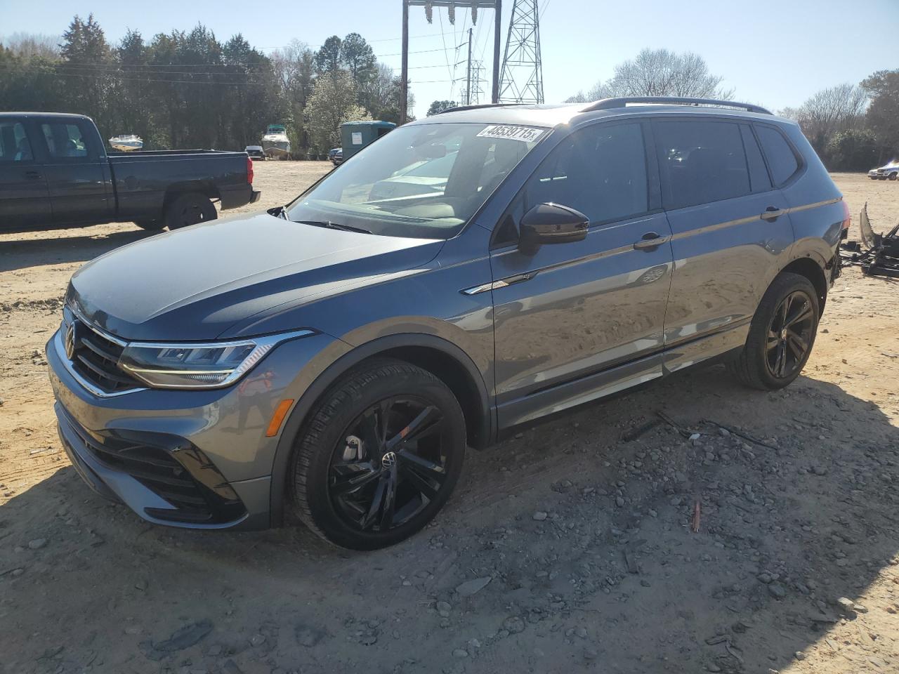 VOLKSWAGEN TIGUAN SE R-LINE BLACK