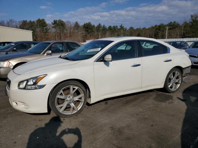 NISSAN MAXIMA S
