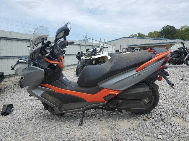 KYMCO USA INC X-TOWN 300 2023 silver  gas LC2W1M247PC100200 photo #4