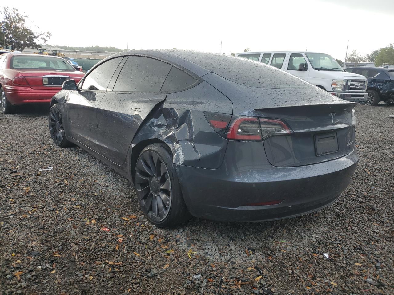 TESLA MODEL 3