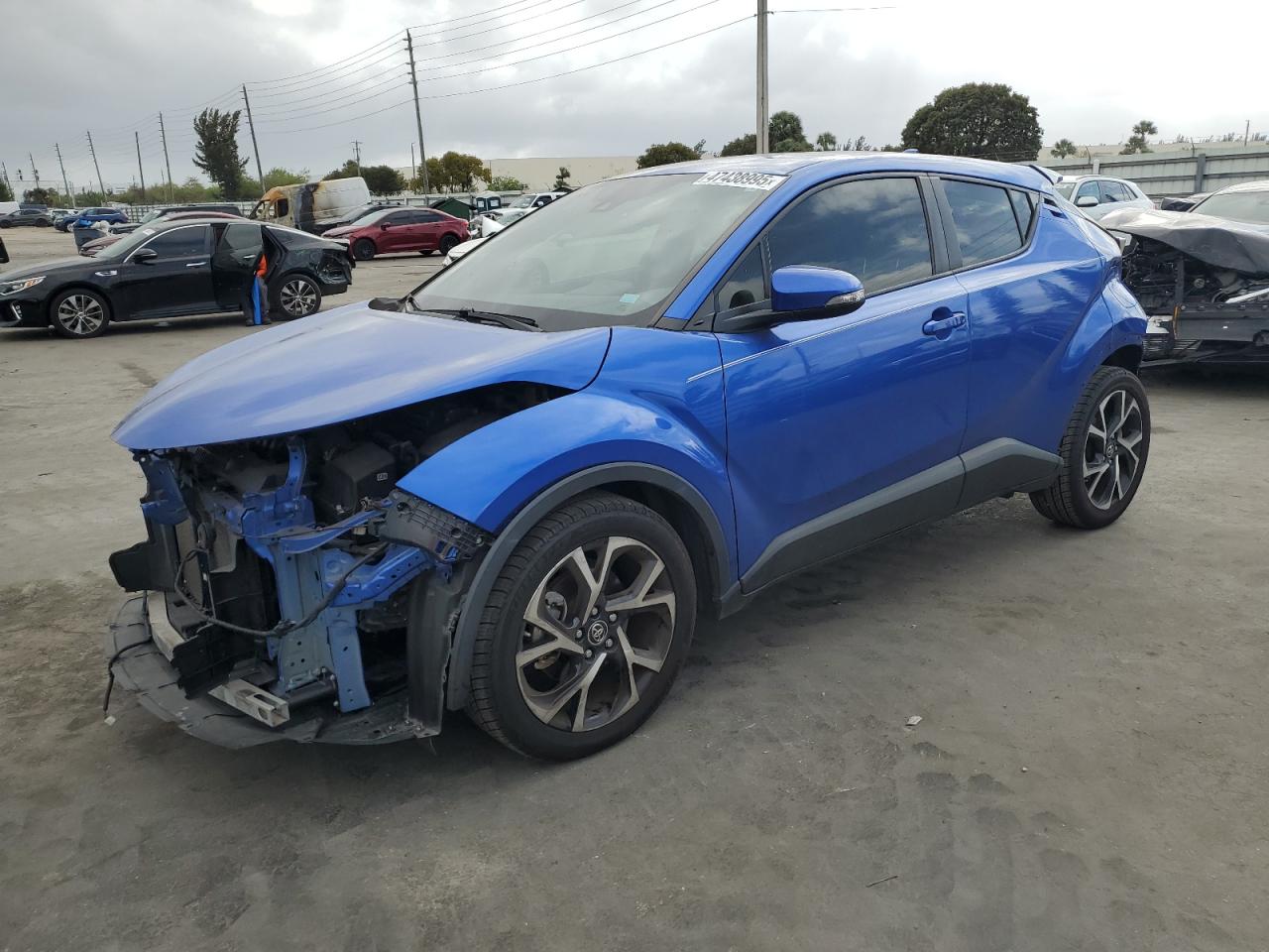 JTNKHMBX4J1008810 TOYOTA C-HR XLE 2018