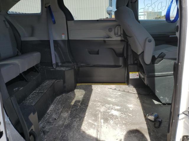 2022 TOYOTA SIENNA LE - 5TDGRKEC4NS130922