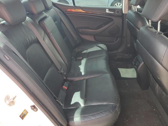 2016 KIA CADENZA LU KNALN4D73G5206842