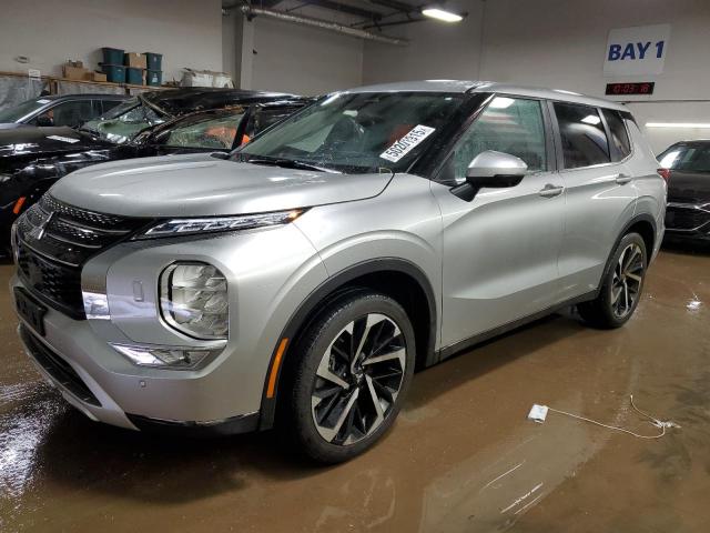 MITSUBISHI OUTLANDER SE